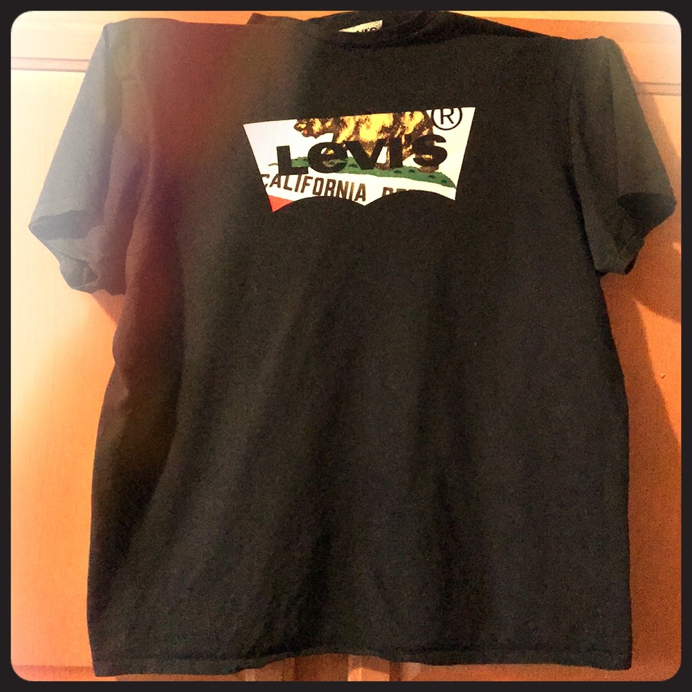 Levi’s California Bear Tee